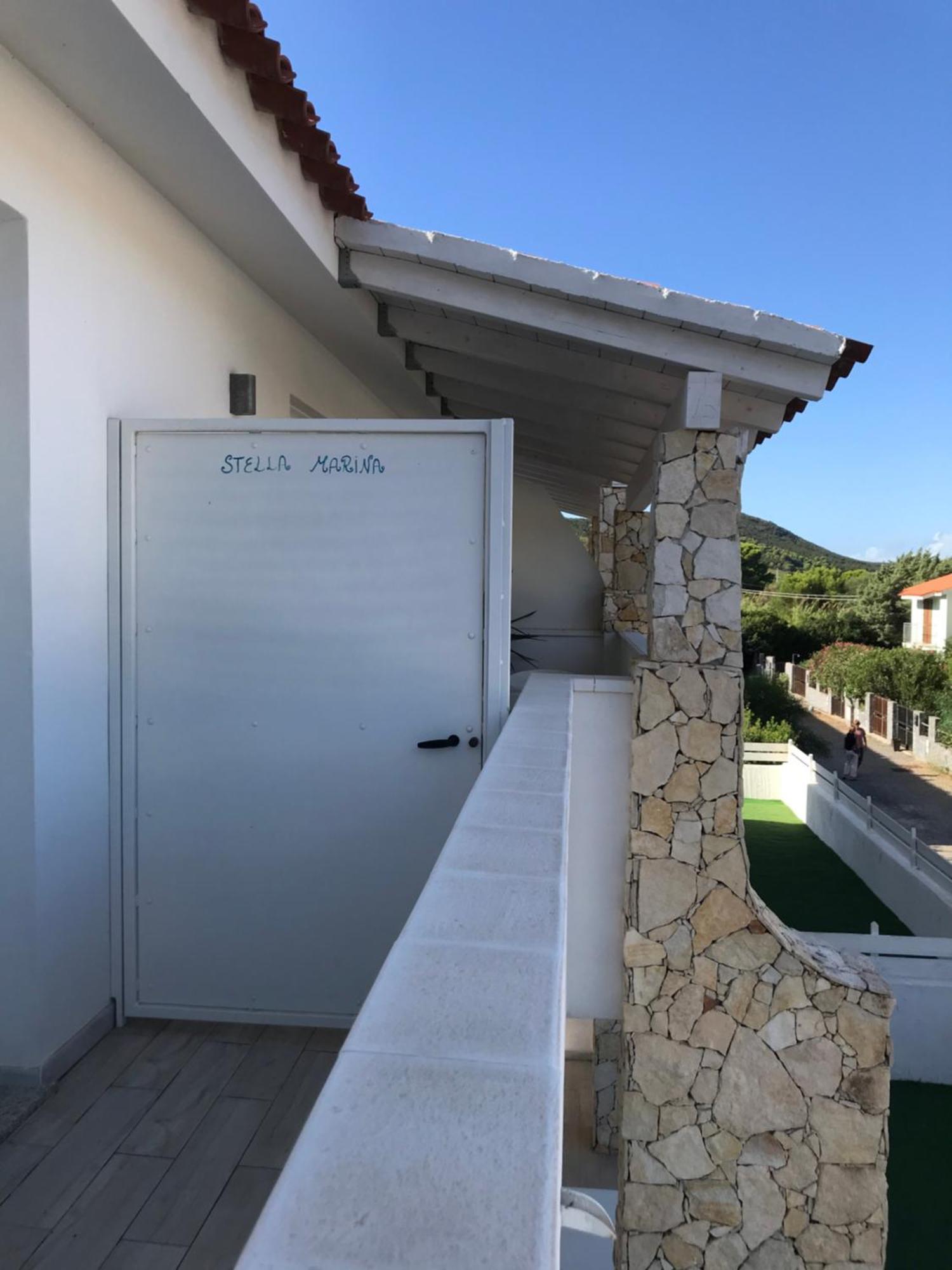 Case Vacanze "Bianco Mare" Porto Pino Exterior photo